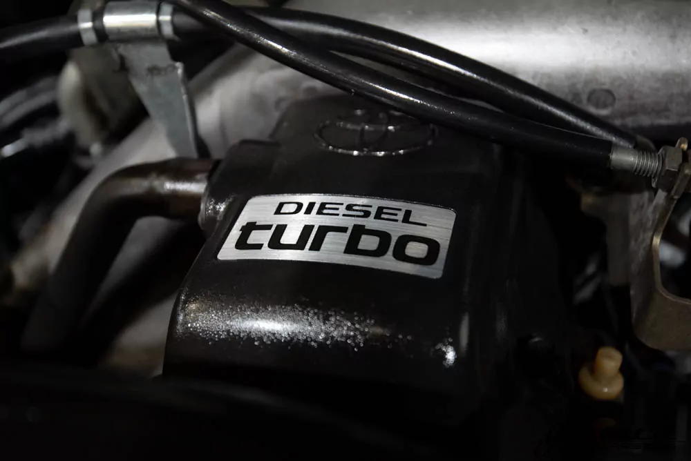 1996 Toyota Hilux Surf JDM car for sale — photo 24 of 25