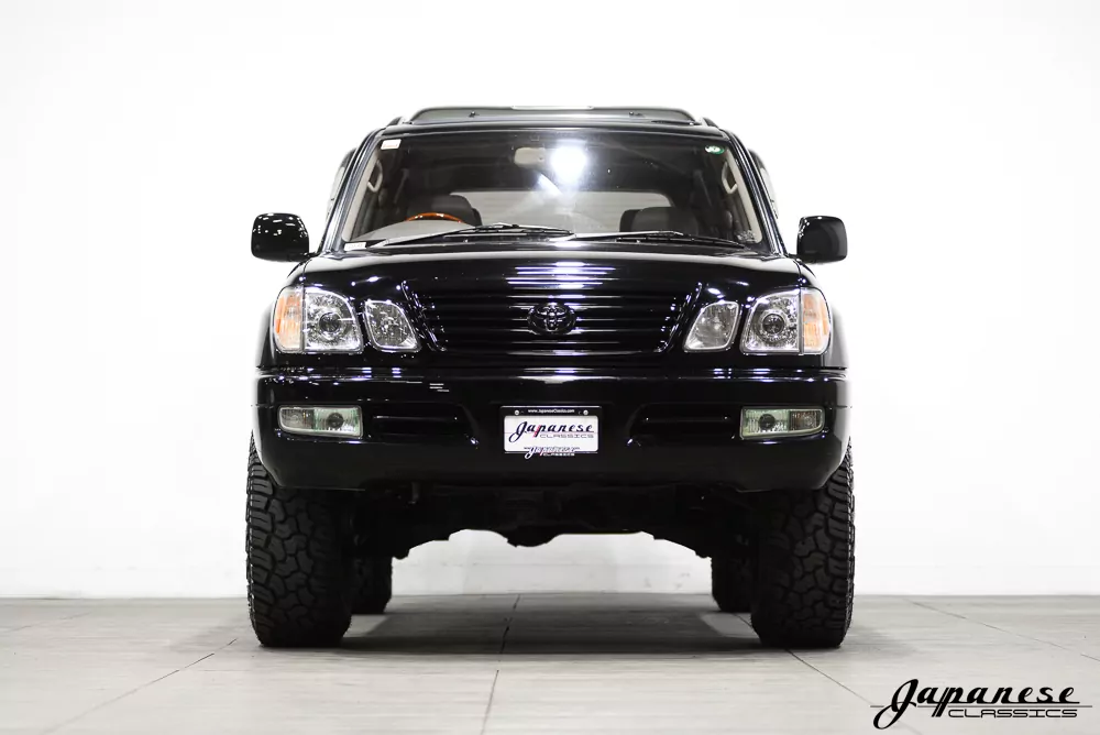 1999 Toyota Land Cruiser Cygnus JDM car for sale — photo 2 of 10