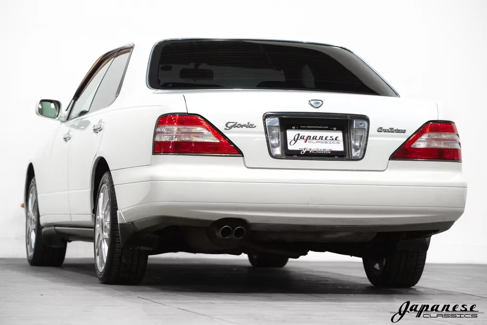 ニチモV6 GLORIA ホワイトモデル絶版 1998 Nissan Gloria GT V6 – Japanese Classics