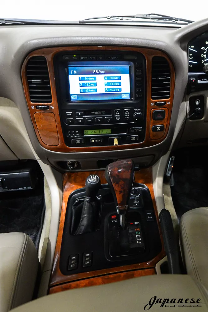 1999 Toyota Land Cruiser Cygnus JDM car for sale — photo 10 of 10