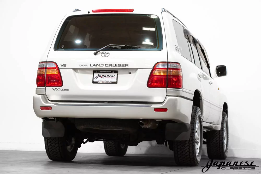 2000 Land Cruiser V8 – Japanese Classics