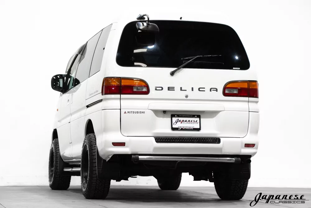 2000 Mitsubishi Delica 2.8TD – Japanese Classics
