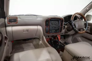 2000 Land Cruiser V8 – Japanese Classics