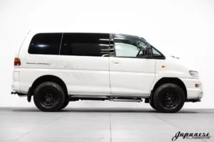 2000 Mitsubishi Delica 2.8TD – Japanese Classics