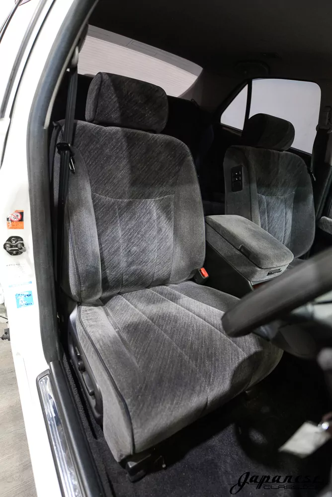1997 Nissan Cima JDM car for sale — photo 14 of 25