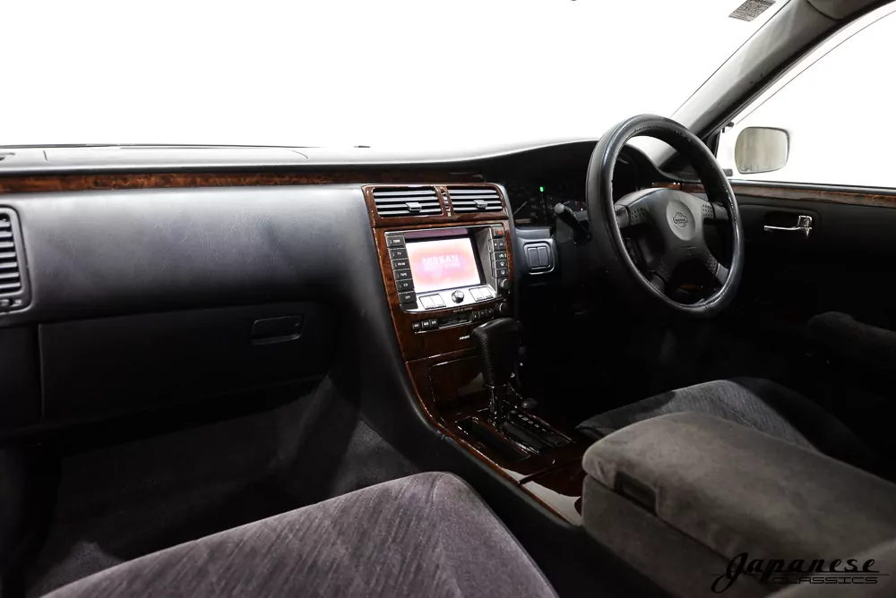 1997 Nissan Cima JDM car for sale — photo 9 of 25