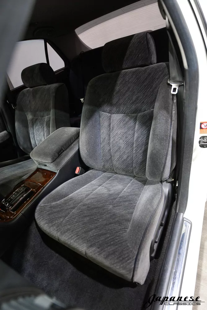1997 Nissan Cima JDM car for sale — photo 15 of 25